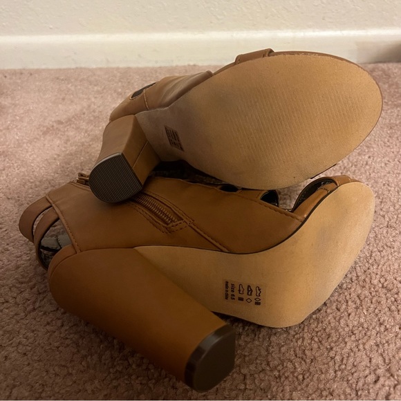 Michael Antonio Brown Caged Gladiator Open Toe Chunky Heel Sandal Size 6,5 - Picture 5 of 9